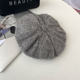 Béret tricoté à la main
