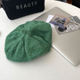 Béret tricoté à la main