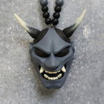 Pendentif voiture masque de démon samouraï assassin