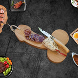 Petite assiette de saucisses amusante