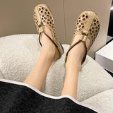 Chaussures à trous à fond plat