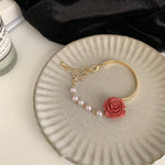 Bracelet de luxe en perles de rose rouge