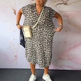 Robe à manches courtes à col en V en imprimé léopard
