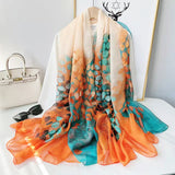 Nuages de voile doux Châle fin d'été