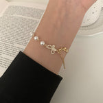 Bracelet de luxe en perles de rose rouge