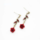 Ensemble de bijoux élégant avec collier et boucles d'oreilles en forme de fleur de rose