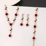 Ensemble de bijoux élégant avec collier et boucles d'oreilles en forme de fleur de rose
