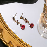 Ensemble de bijoux élégant avec collier et boucles d'oreilles en forme de fleur de rose