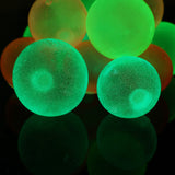 Boules adhésives phosphorescentes
