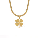 Collier en titane avec trèfle à quatre feuilles