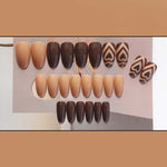 Ongles pressés à cœur brun(24 pièces)