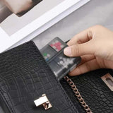 Organisateur de pilules portable avec étiquettes