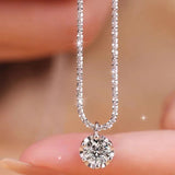 Collier classique avec pendentif à six griffes