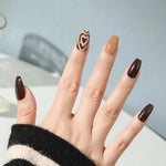 Ongles pressés à cœur brun(24 pièces)