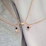 Collier Couple Spaceman Pendentif aimanté