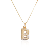 Collier pendentif en cristal alphabet glacé