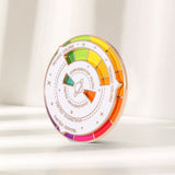 Broche en métal avec plaque de couleur