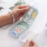 Boîte à médicaments pliante à trois compartiments