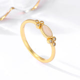 L'amour le plus pur Bague/Collier en opale ovale assortie