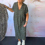 Robe à manches courtes à col en V en imprimé léopard