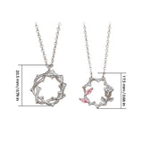 Collier de fleurs de rose de ronce