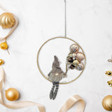 Plaques de porte décorées par un gnome de Noël DIY