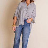 Chemise rayée à simple boutonnage et à manches mi-longues