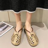 Chaussures à trous à fond plat