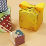 Tableau d'écriture pour boîte de cadeau enveloppée