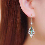 Boucles d'oreilles en rameaux d'or et feuilles de jade