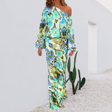 Ensemble de Robes Asymétriques au Motif Abstrait