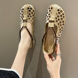 Chaussures à trous à fond plat