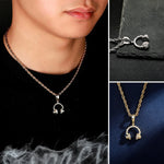 Collier à pendentif d'écouteurs