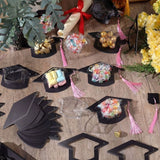 Ensemble de cartes à bonbons en forme de mortier de graduation