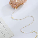 Collier croisé avec perles