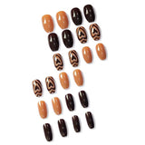 Ongles pressés à cœur brun(24 pièces)