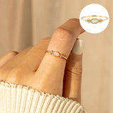 L'amour le plus pur Bague/Collier en opale ovale assortie