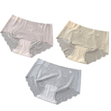 Culotte féminine en soie glacée sans trace