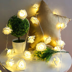 Guirlande lumineuse LED en forme de roses