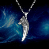 Collier tête de loup en acier au titane
