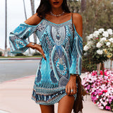 Robe bleue imprimée à épaules dénudées