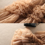 Belle Jupe D'automne Á Plusieurs Niveaux En Tulle Au Design Asymétrique Kaki