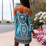 Robe bleue imprimée à épaules dénudées