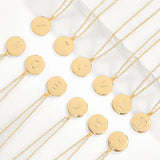 Collier rond avec lettres