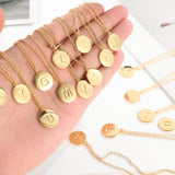 Collier rond avec lettres