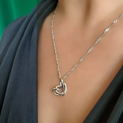 Collier Coeur Entrelacé