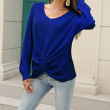 Pull en tricot noué