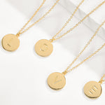 Collier rond avec lettres