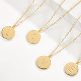 Collier rond avec lettres