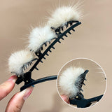 Clip de Bec de Canard en Boule de Poils